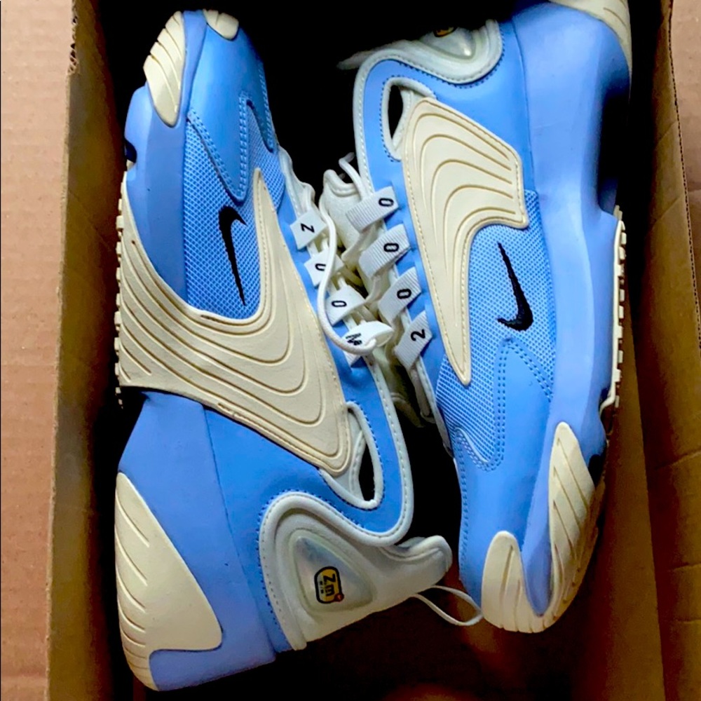 Nike soon 2k women’s size 9 9.5 new